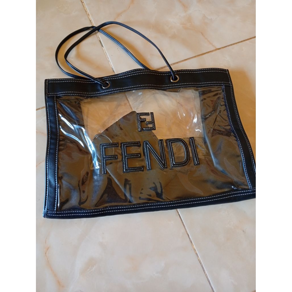 Tote prada hitam