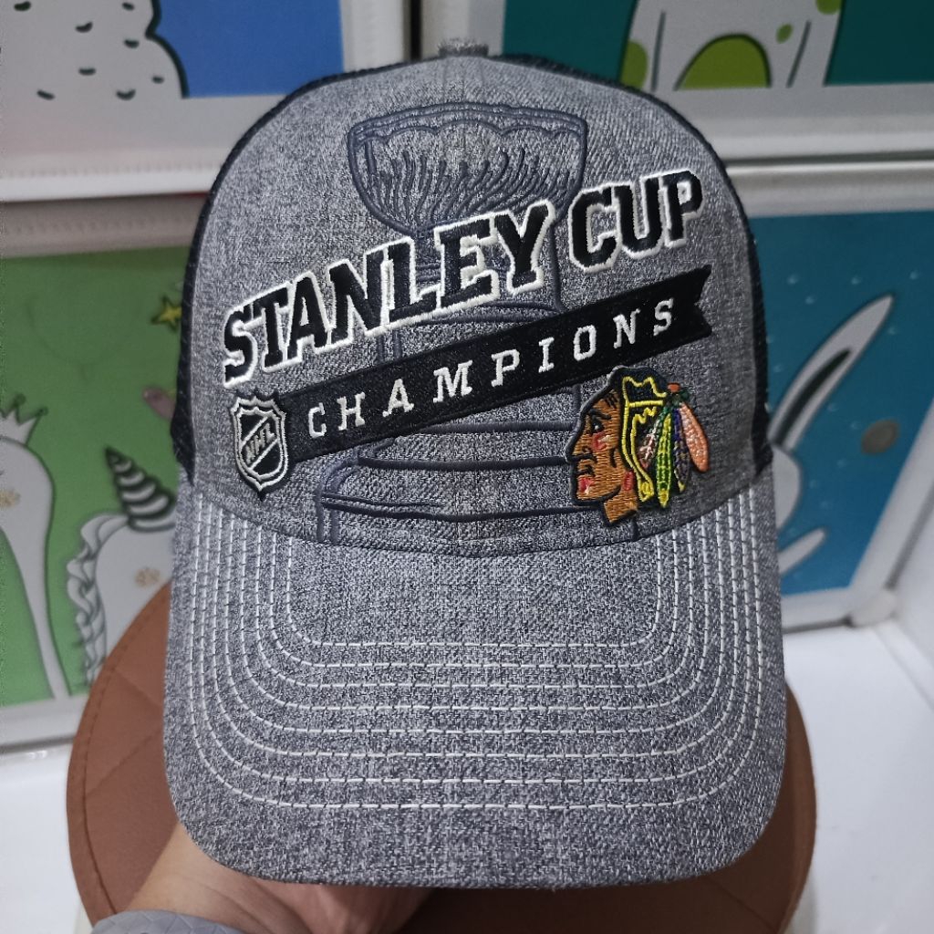 AllSize | Topi Trucker REEBOK "STANLEY CUP CHAMPIONS CHICAGO BLACKHAWK"