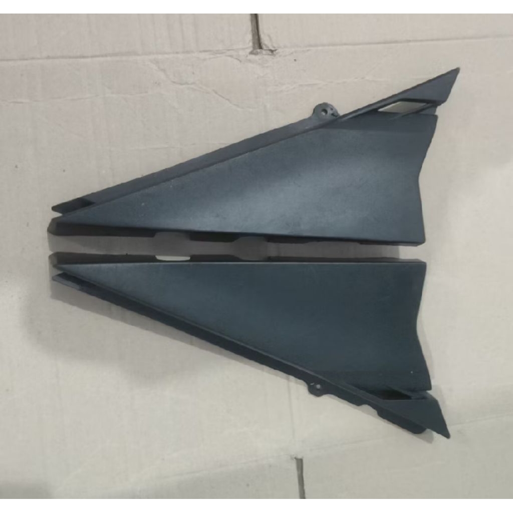 COVER BOK AKI MOTOR YAMAHA VIXION NEW KODE 1PA ORIGINAL CABUTAN