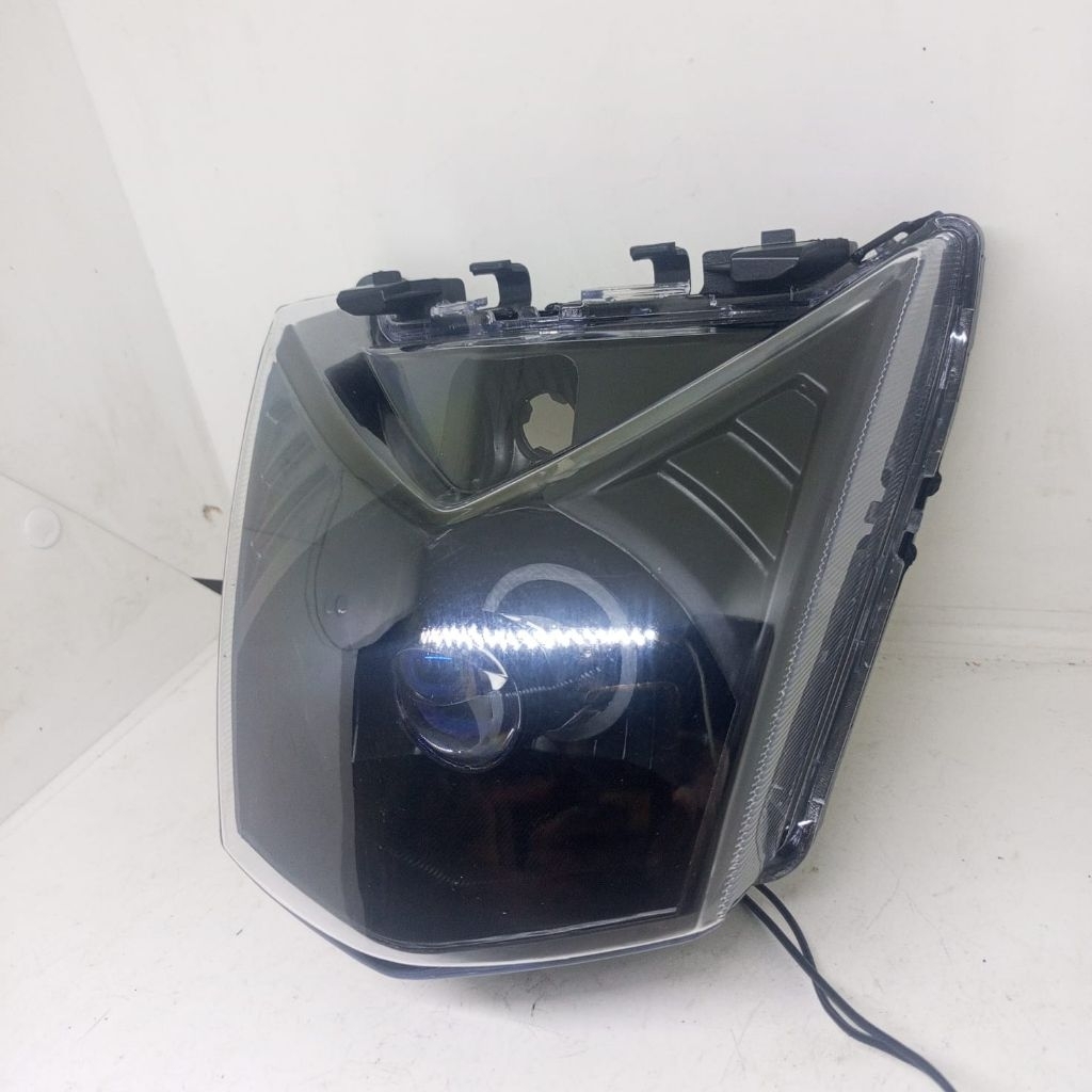 REFLEKTOR LAMPU DEPAN BEAT FI H4 SATU SET