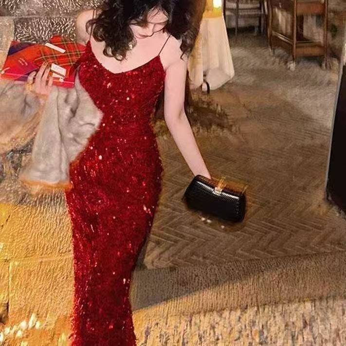 Women's Wine Red Show White High Grade Sling Dress Dress Temperament Celebrity Sparkling
