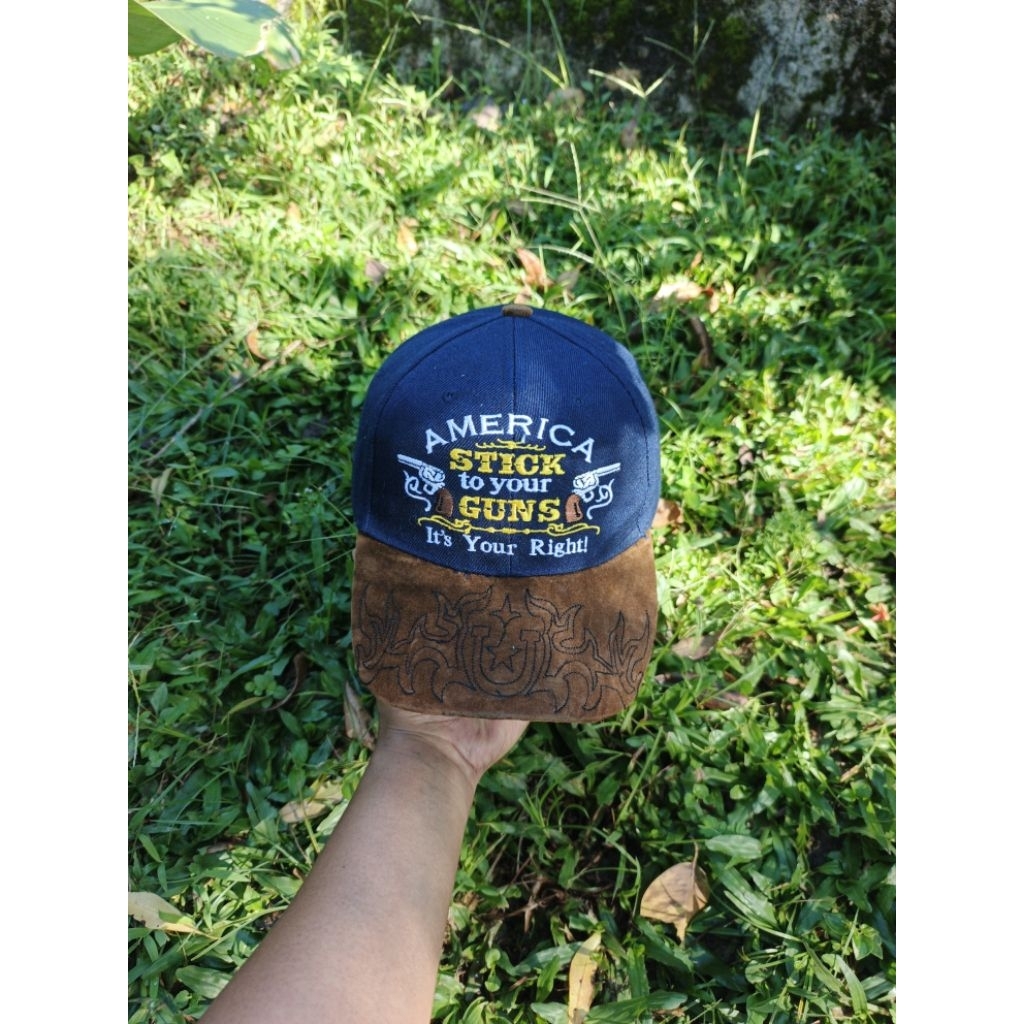 TOPI BAND HARDCORE STICK TO YOUR GUNS