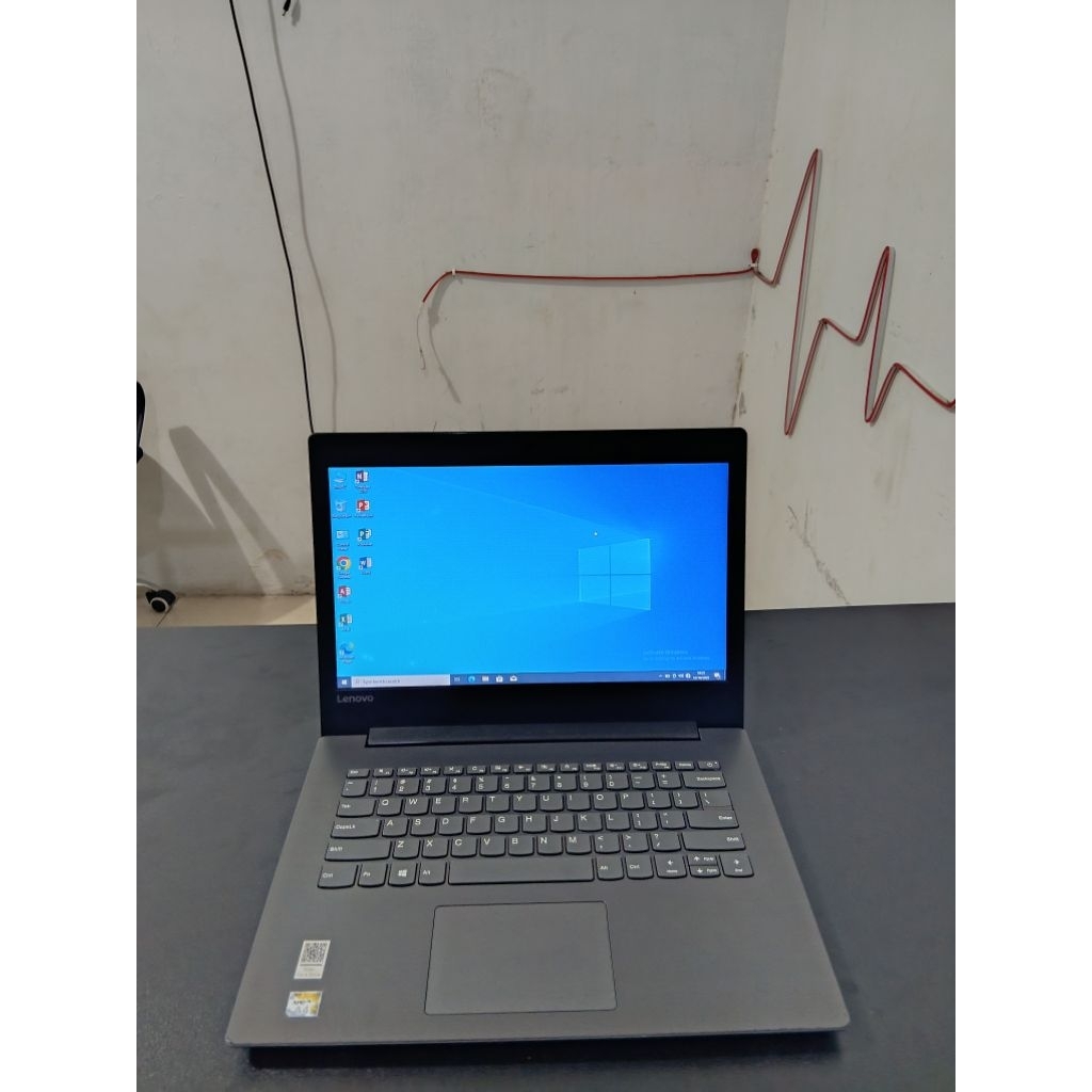 Lenovo Ideapad 320/AMD A4 9125/RAM 8GB/256GB WIN 10