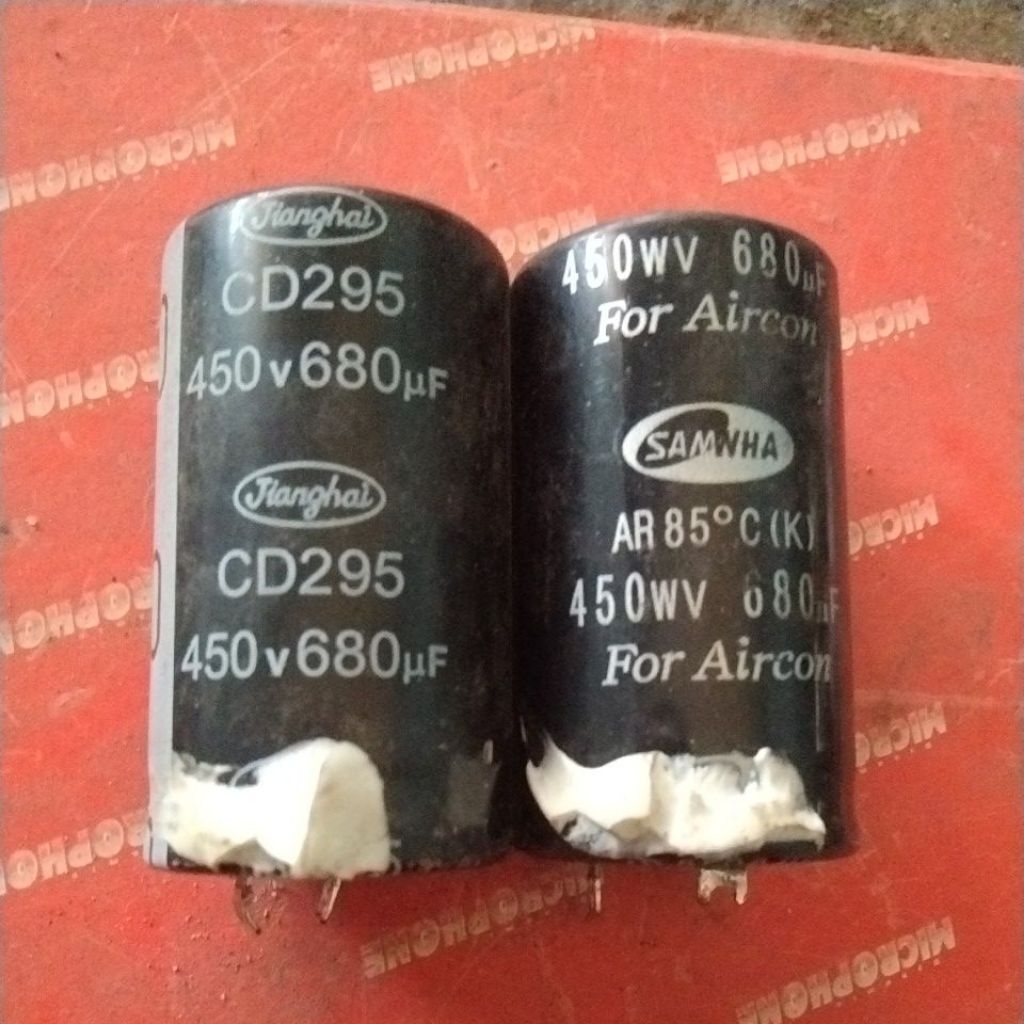 ELKU 450V 680UF 6cm 3.5cm