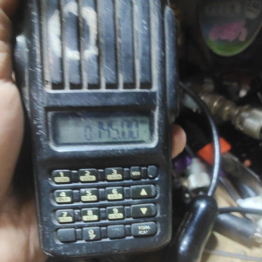 ICOM IC V80 HT ICOM IC-V80 RADIO HT ICOM IC V80