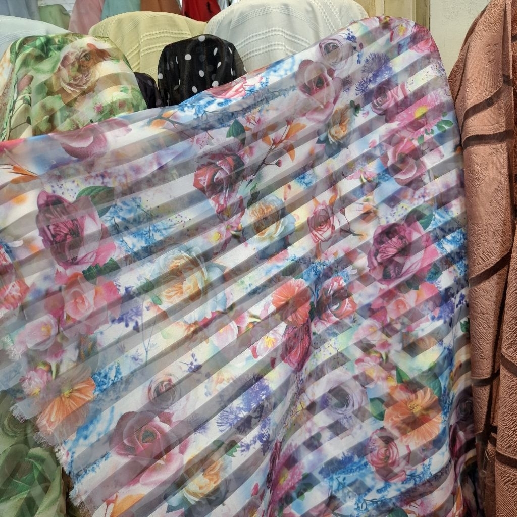 Kain Kaca Organza Liquic Motif