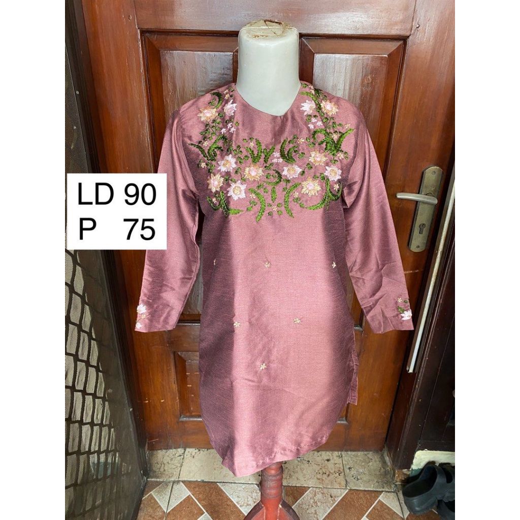 Atasan Blouse Wanita Floral Mewah Baju Lebaran Kurung