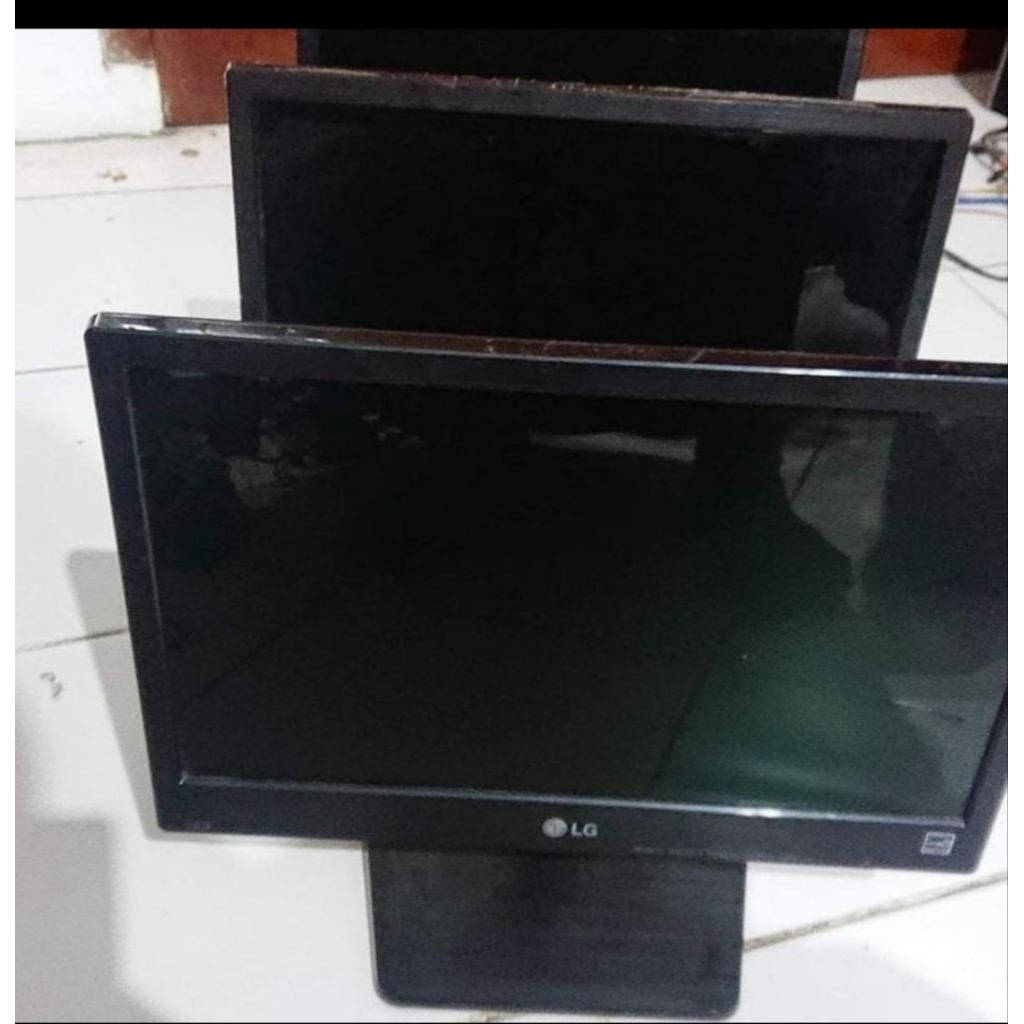 LCD LED Monitor 16 inch LG