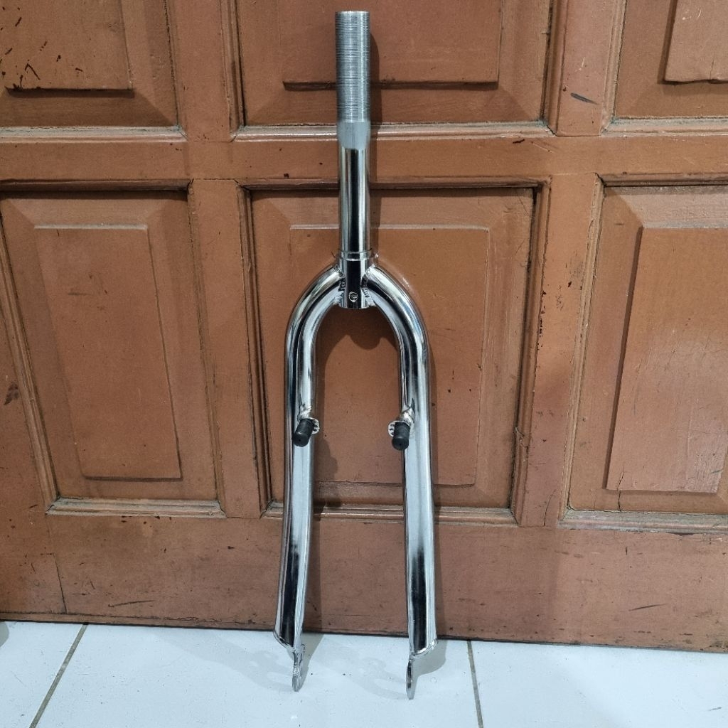 fork garpu mtb federal 26 standar 25.4 drat hitam besi original universal