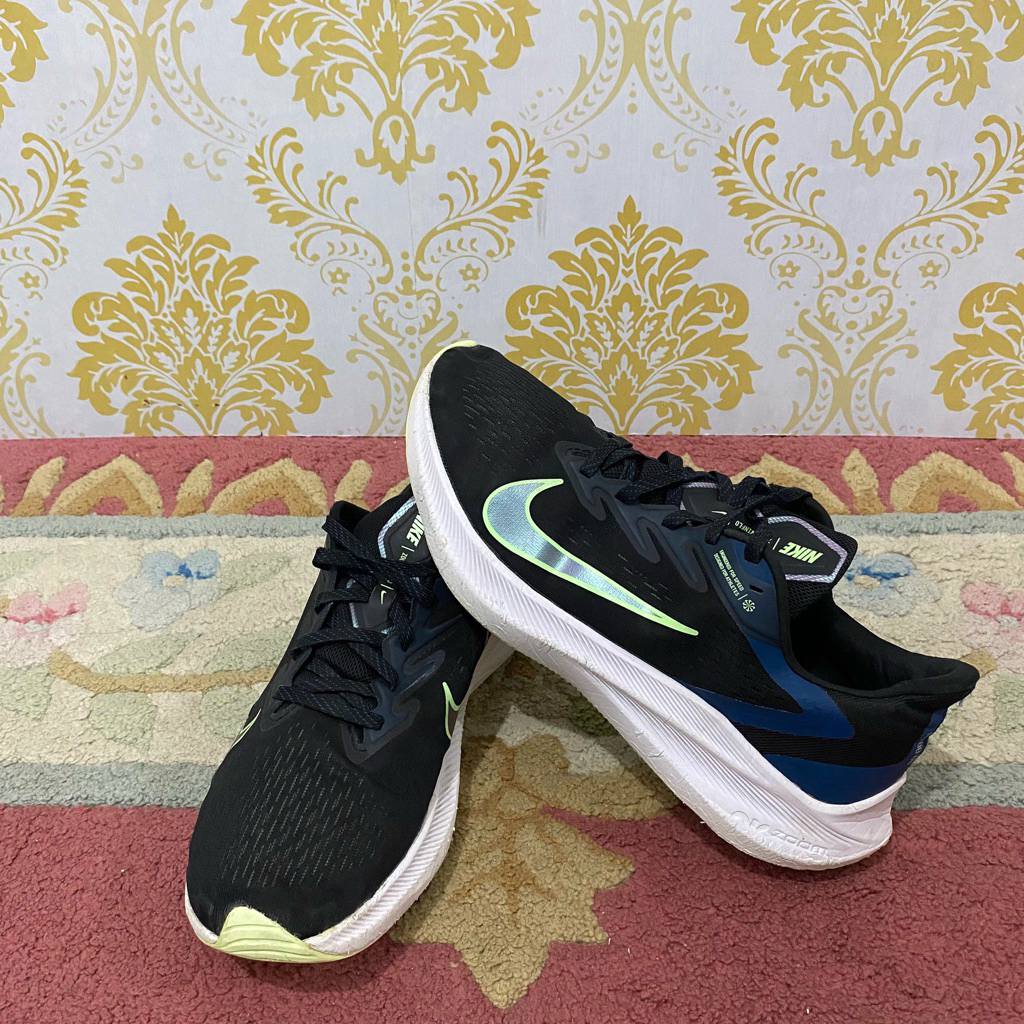 Sepatu Running Nike Pria - Nike Zoom Winflo