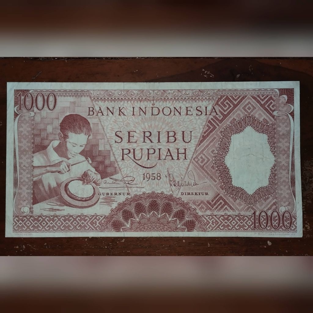 uang kuno Rp 1000 seri pekerja merah