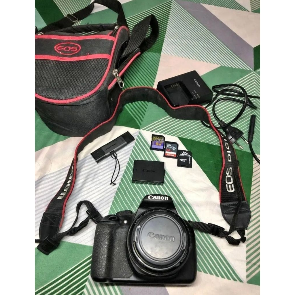 Canon 1200D & Lensa Fix 52mm Canon