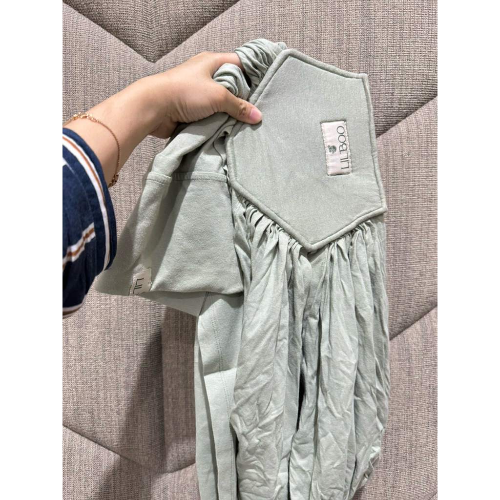 PRELOVED - LIL’ BOO Gendongan Bayi Instan M-Shape 0–15kg Tosca | Baby Wrap Newborn PRELOVED