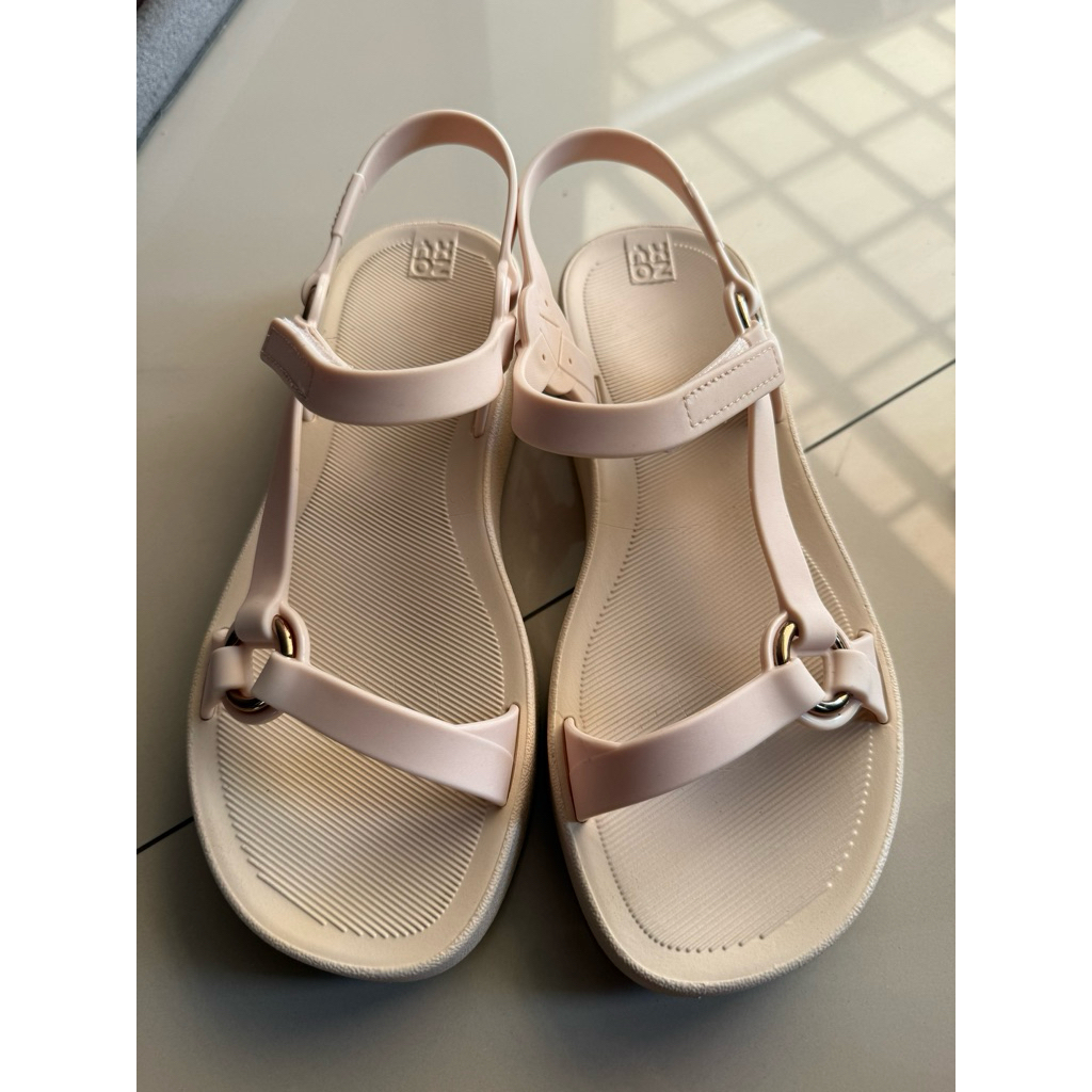 [preloved] Sepatu Sandal ZAXY