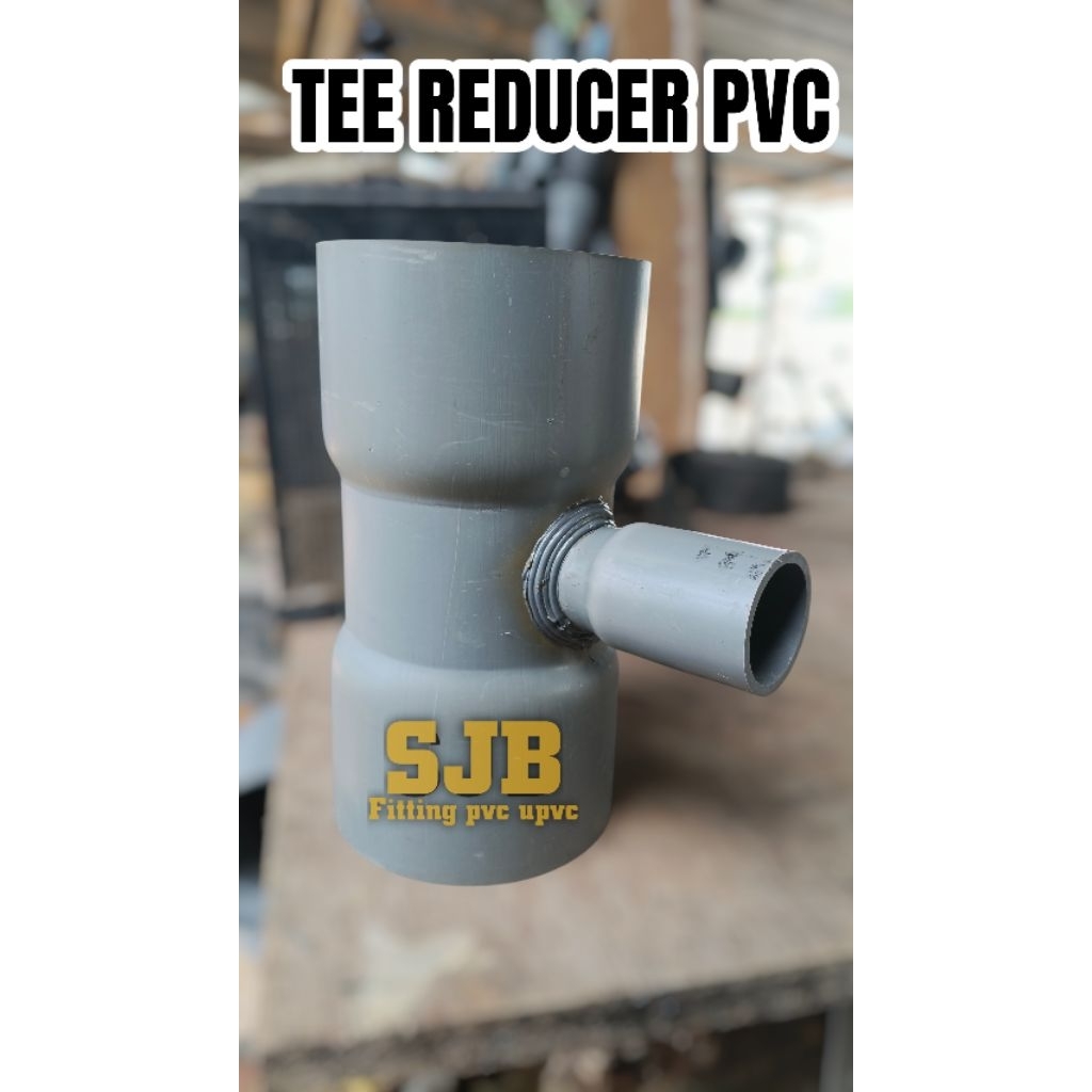 Tee pvc 4 x 1/2 inchi aw