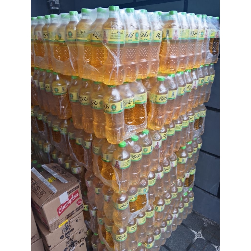 Rizki minyak goreng botol 800ml 1dus