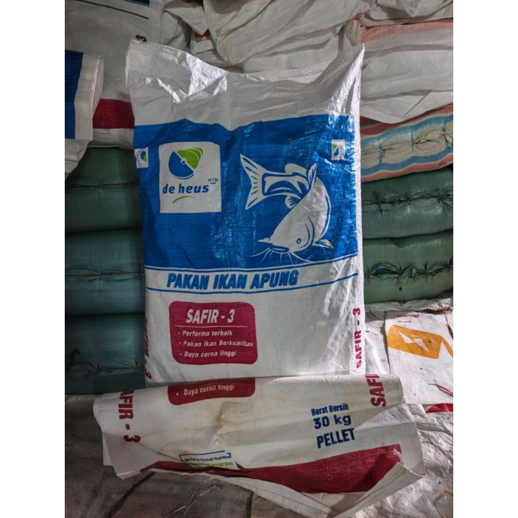 10 biji karung bekas pakan ukuran 50 kg masih bagus- karung padi/gabah