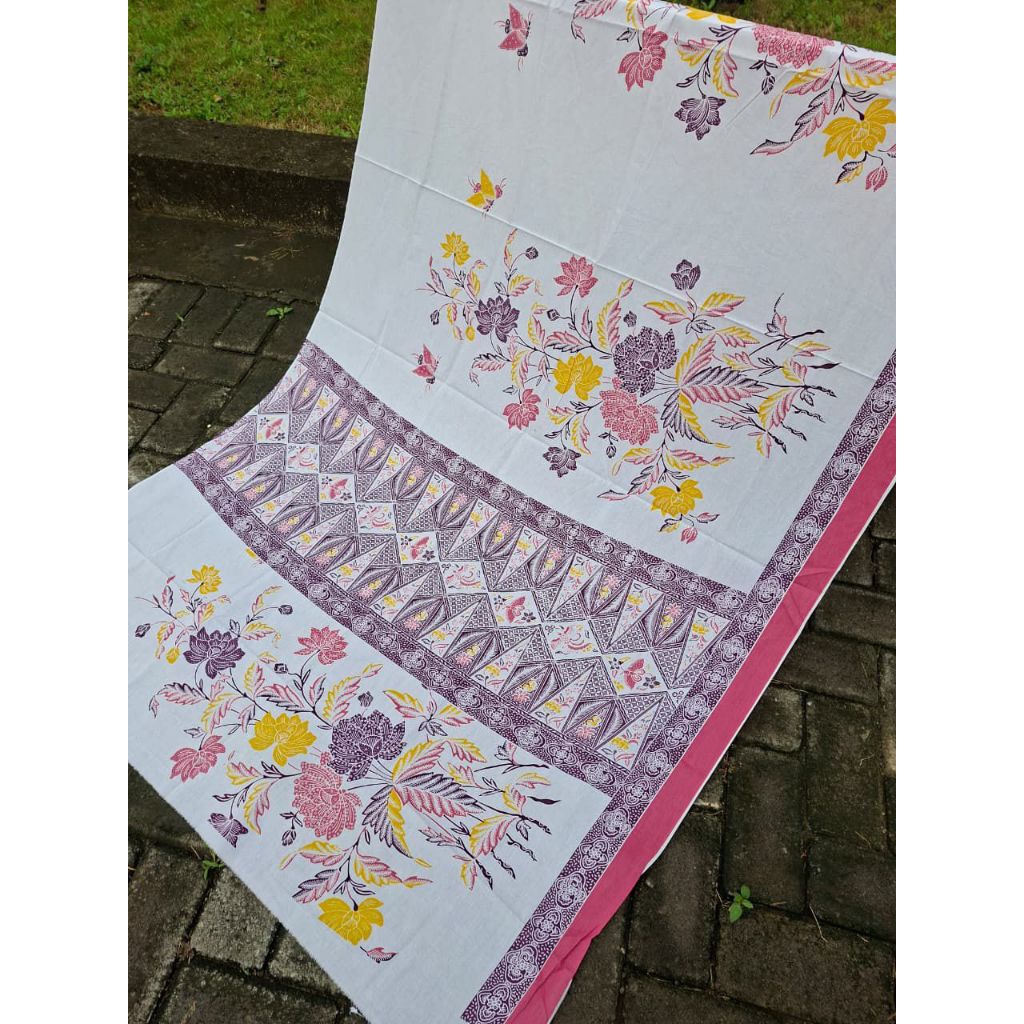 Kain Batik Katun Motif Bunga