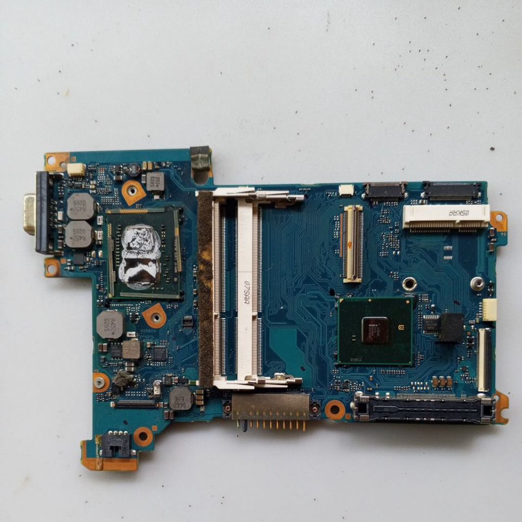 Motherboard Laptop Toshiba Portege R700 Rusak