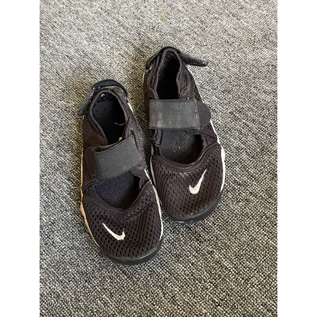 preloved little nike air rift