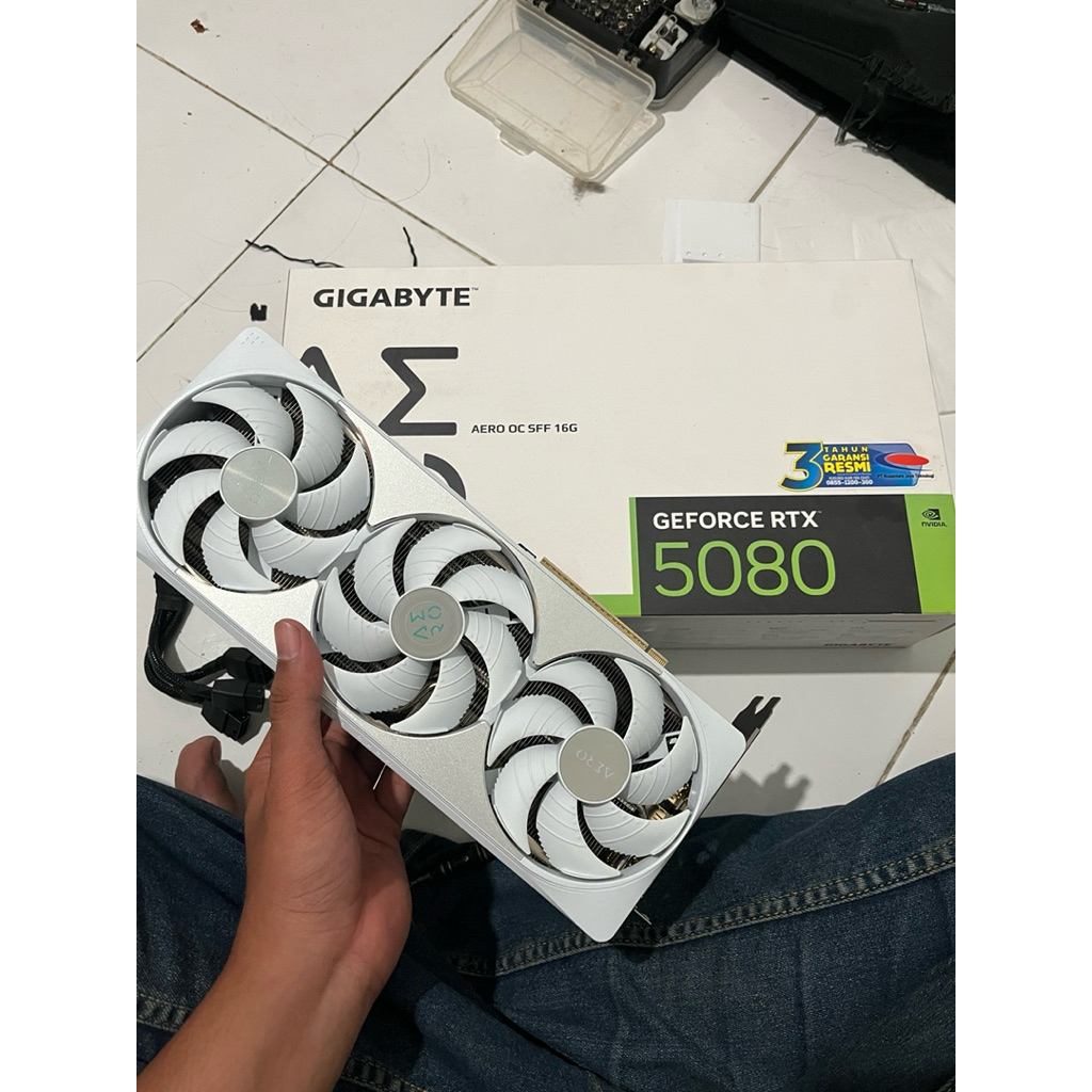 RTX 5080 GIGABYTE AERO