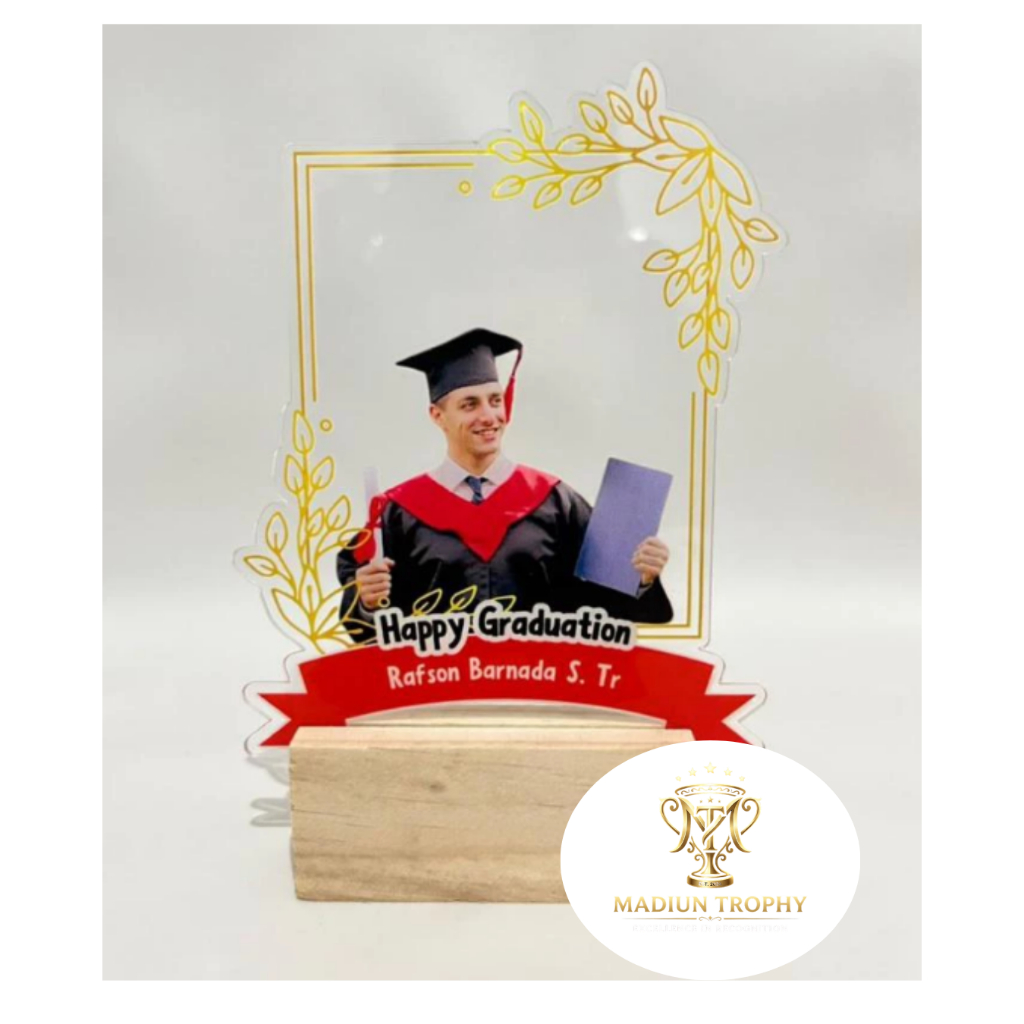 Plakat Wisuda Custom Akrilik Tatakan kayu Hadiah Wisuda Akrilik Kado Wisuda Akrilik