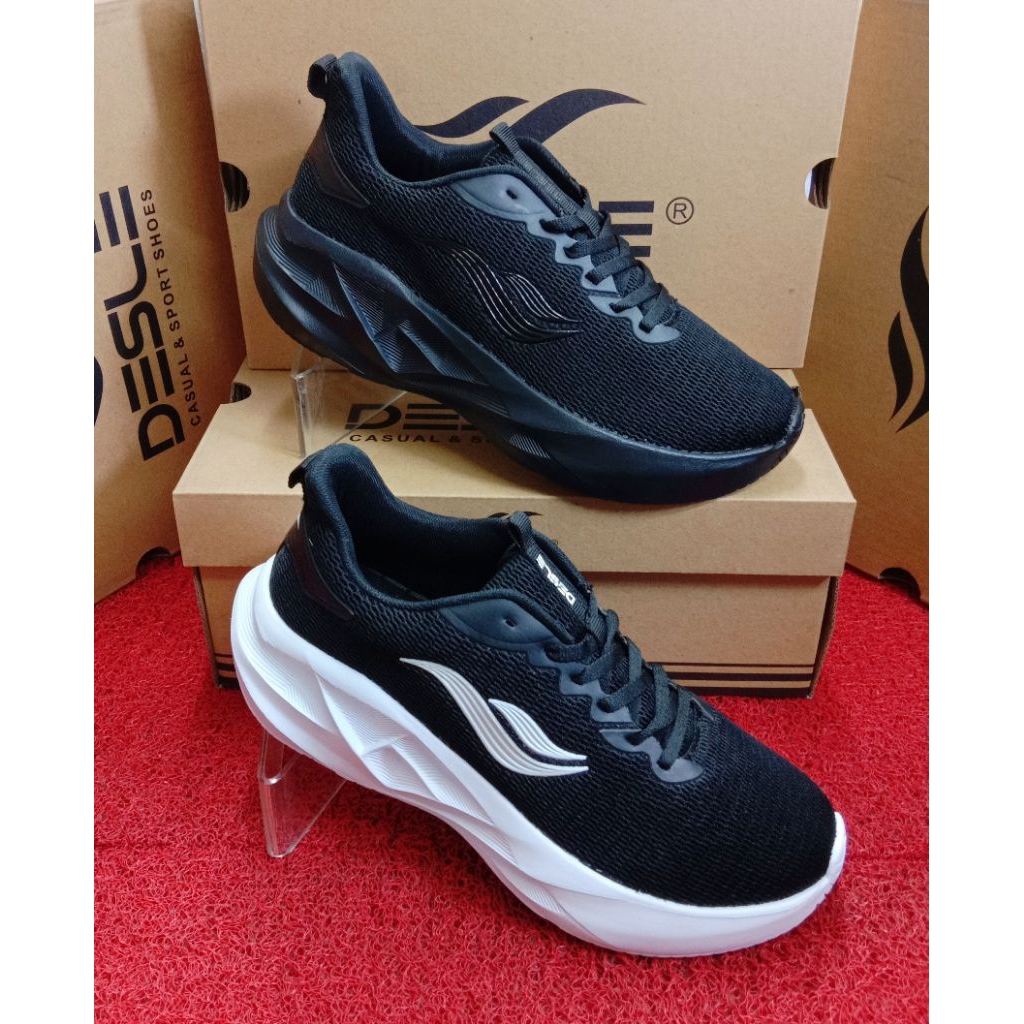 Sepatu sekolah DESLE SORA terbaru original