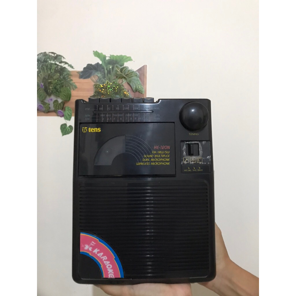 Radio Tape karaoke Tens bekas pakai orang