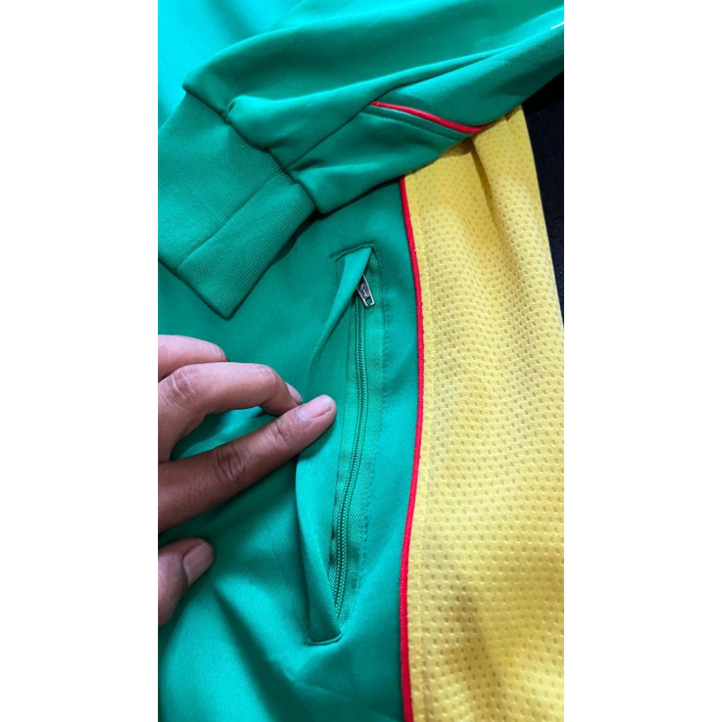 jacket tracktop original brand hummel