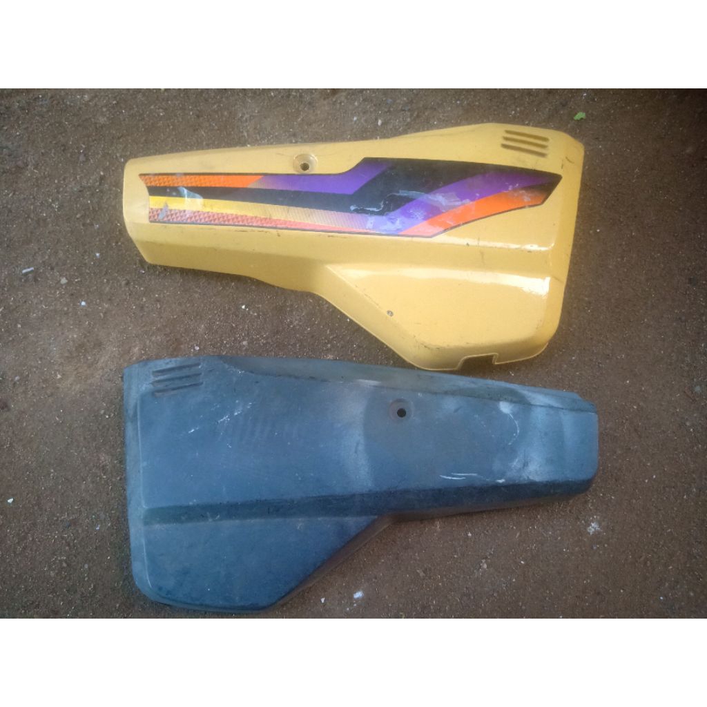 SIDE COVER ACCU SUZUKI A100 A 100  ECONOS X SUPER X SEPECIAL BOK AKI TUTUP AKI SUZUKI A100 A 100  EC