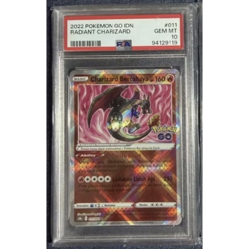 Shiny Charizard PSA 10