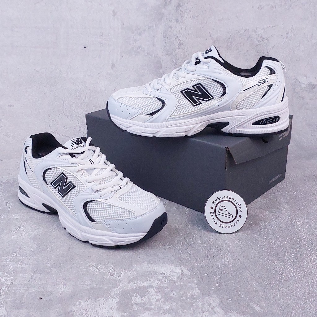 Sepatu Kasual NB 530 White Black