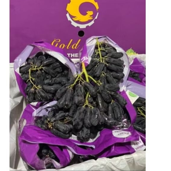 Buah Anggur moondrop hitam segar 1kg