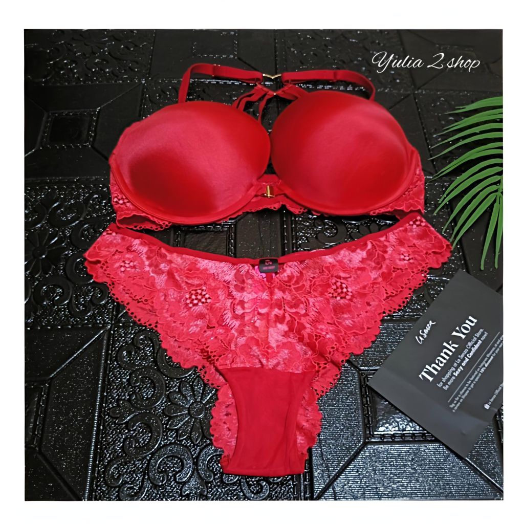 SALE!! NEW LA SENZA BRA SET LASENZA