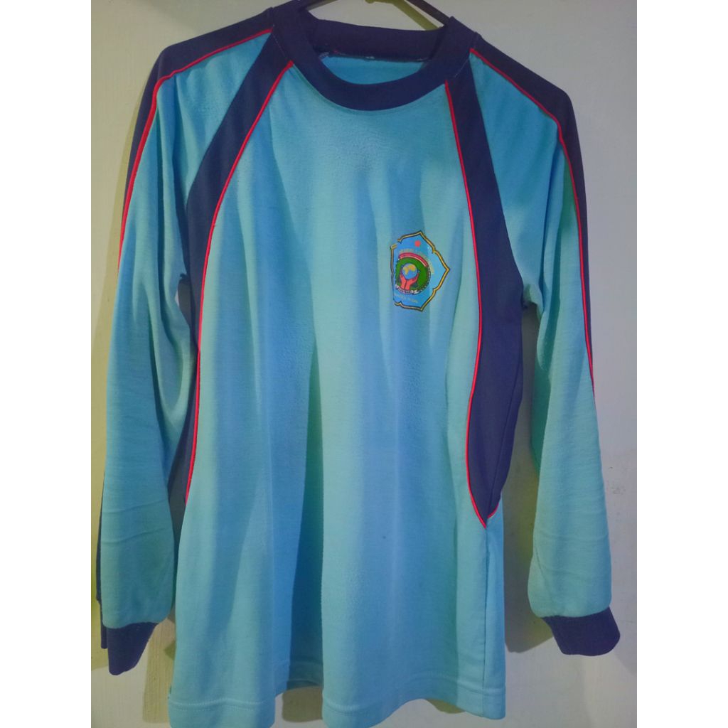 seragam olahraga smp preloved