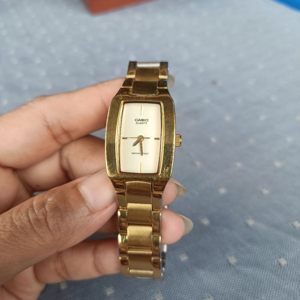 jam tangan wanita jam casio gold water resistance