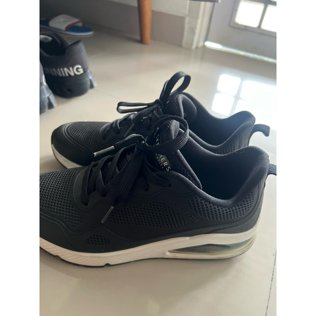 preloved sepatu skechers