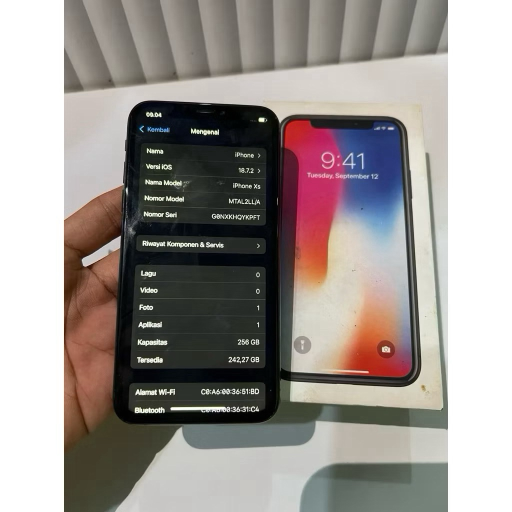 IP 5S 16gb Wifi ~ Ip XR/IP 11 128gb ( HP second )