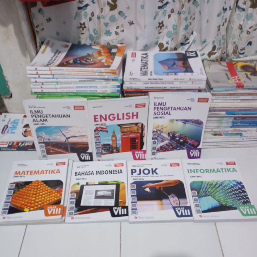 BUKU PAKET KELAS 8/2 SMP BUMI AKSARA KURIKULUM MERDEKA//IPA//ENGLISH//IPS//MATEMATIKA//B.INDONESIA//