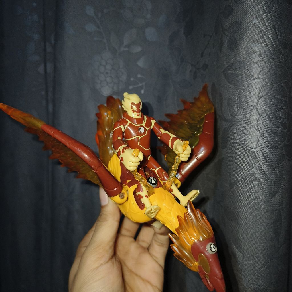 ben 10 heatblast dan phoenix bandai rare