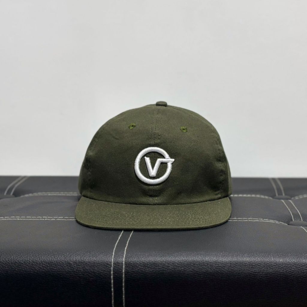 VANS JOCKEY V LOGO SNAPBACK OLIVE