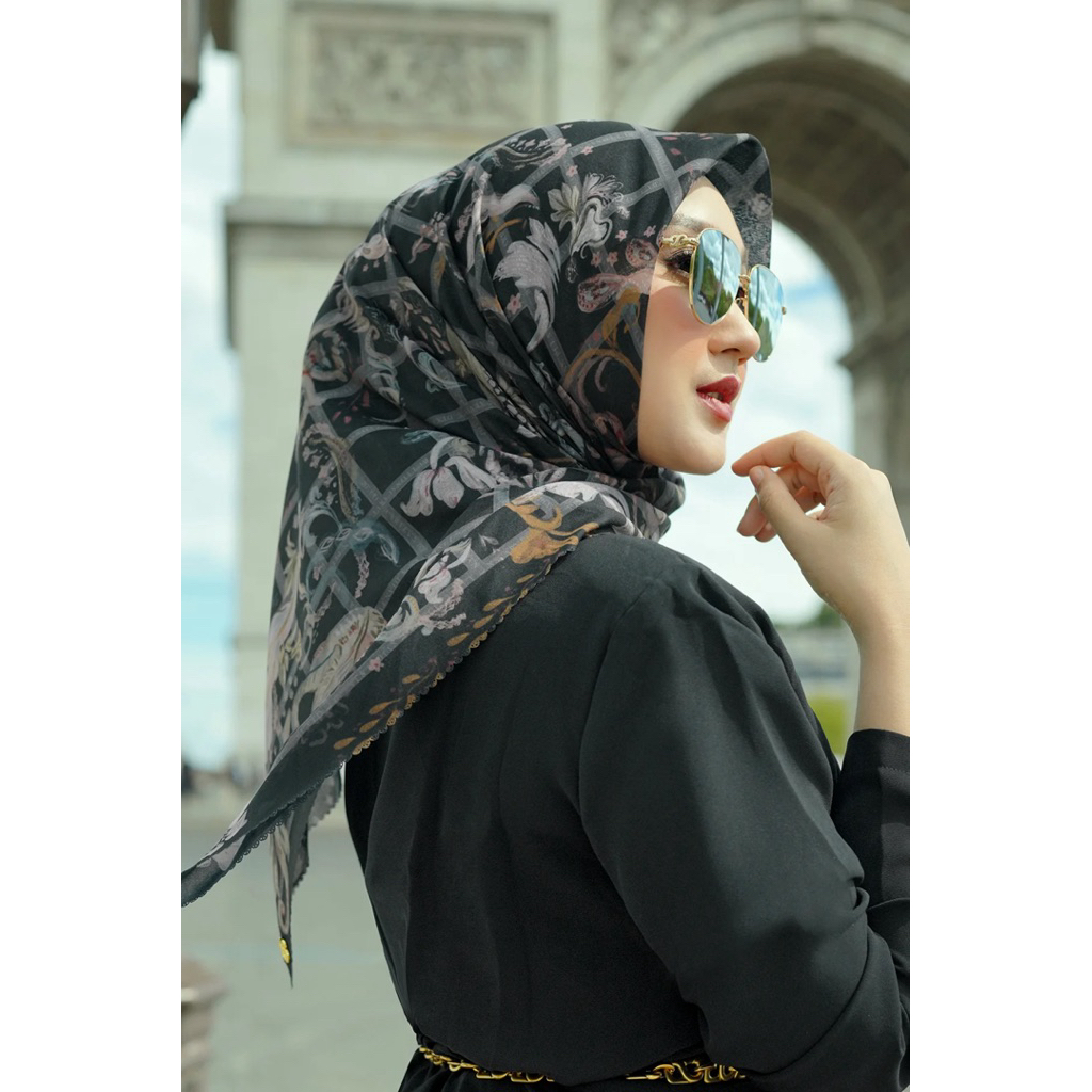 preloved autograph noir  buttonscarves x dian pelangi voile square vvgc with box lengkap like new mu