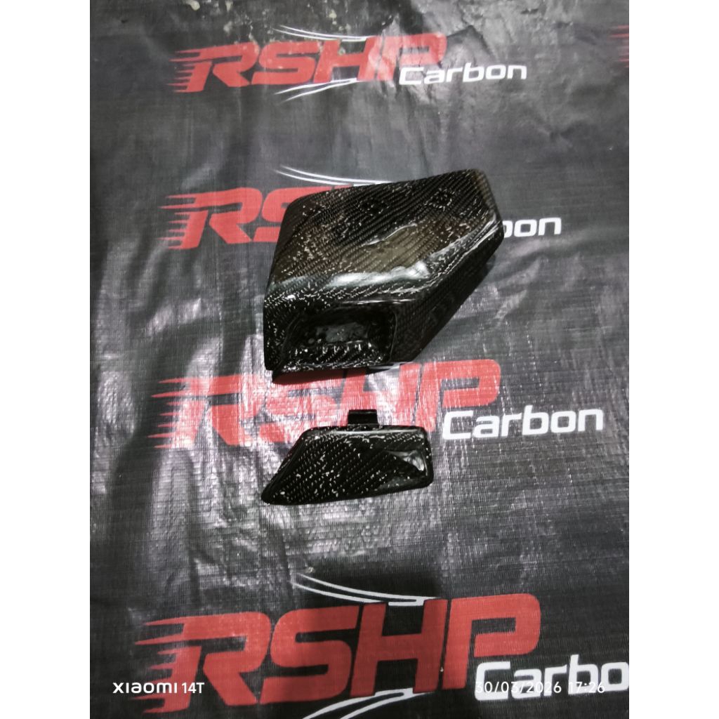 tutup laci nmax v3 carbon kevlar