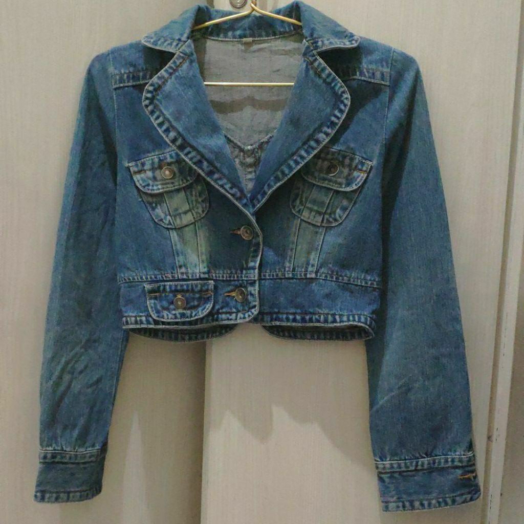 Jaket Jeans Crop Cewek Keren Model Blazer Korea