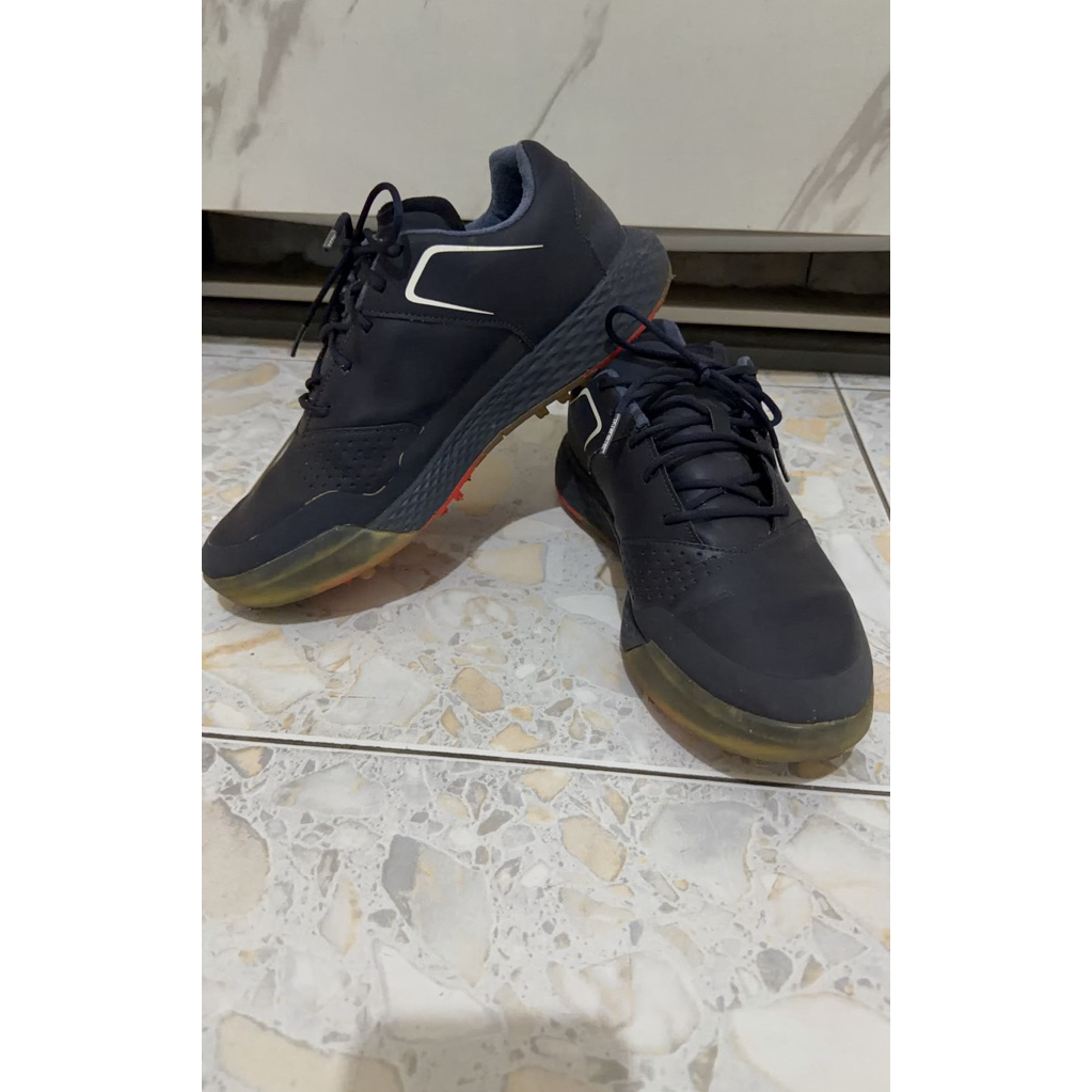 Preloved sepatu golf pria original Decathlon inesis waterproof size 42