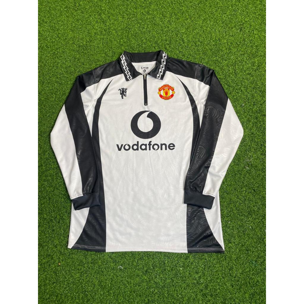 ARENA SPORTWEAR JERSEY MANCHESTER UNITED 2003 VODAFONE PUTIH RETRO LENGAN PANJANG