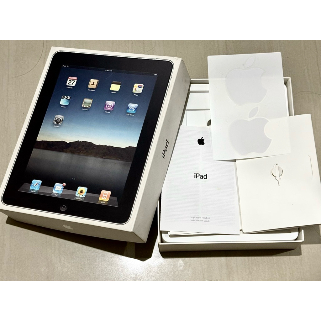 Box & Accessories  Ipad wifi 3G 64GB