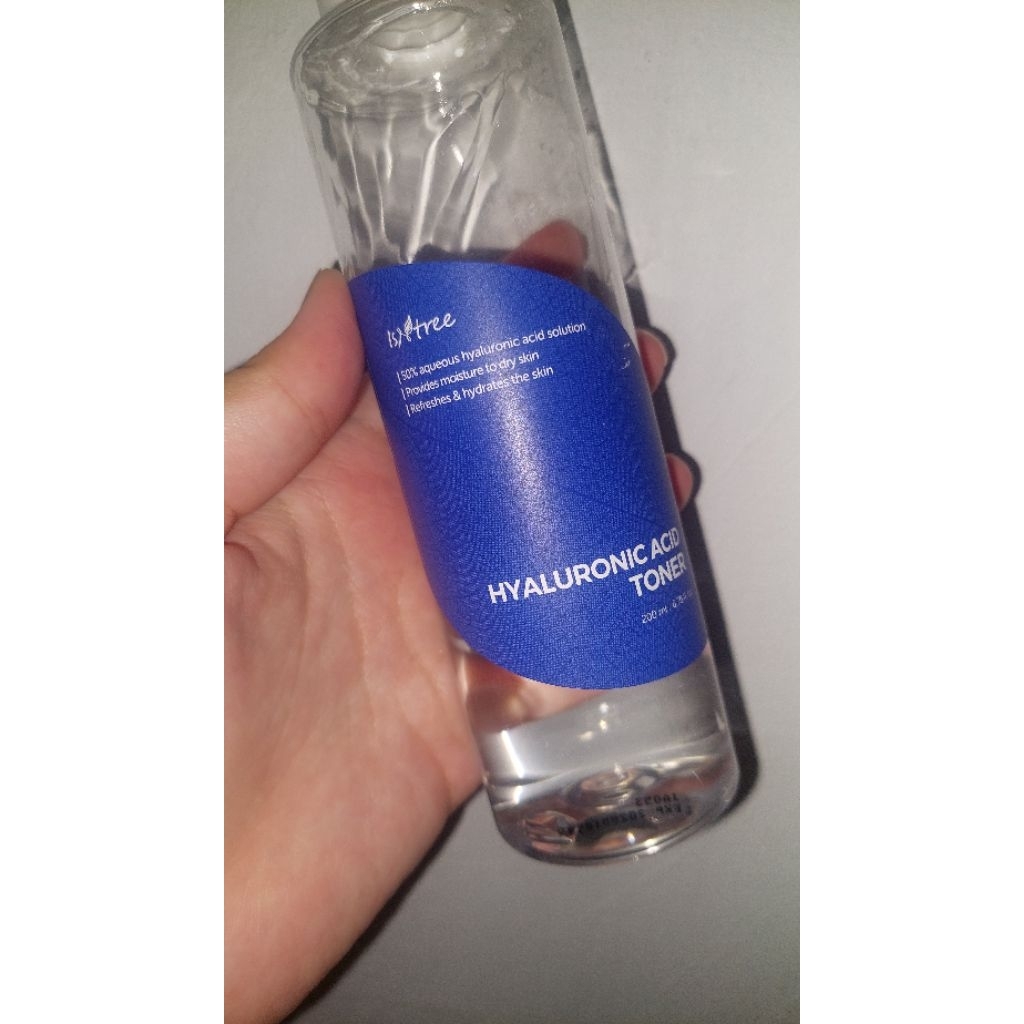 isntree hyaluronic hydrating toner