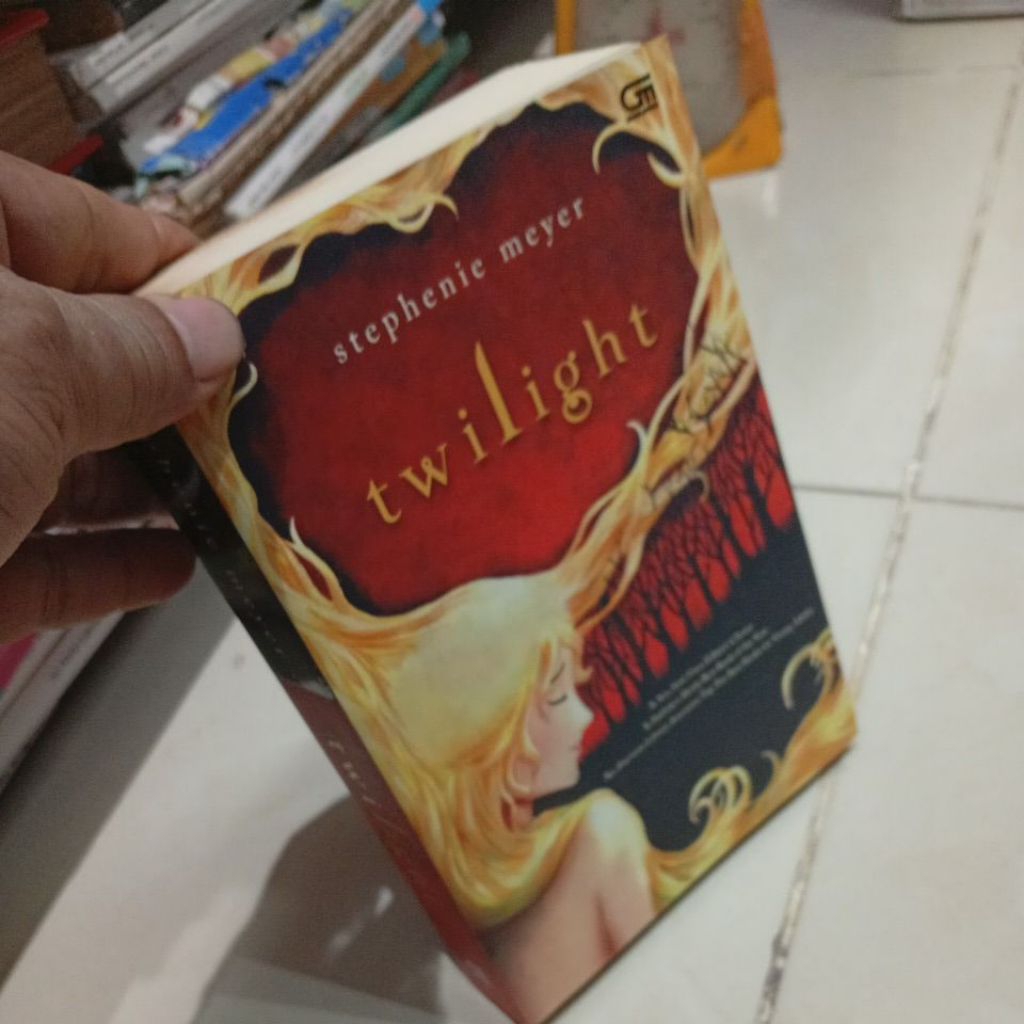 twilight stephenie meyer