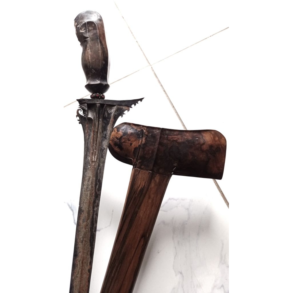 keris Bali kuno sepuh  pamor kulit semangka